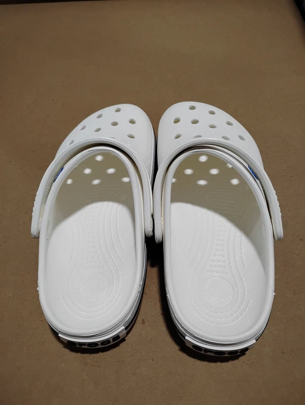 UsedLikeNew_Crocs Unisex-Adult Crocband Clog, White, 6 Women/4 Men_White_Sz6