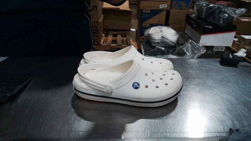 UsedGood_Crocs Unisex-Adult Crocband Clog, White, 9 Women/7 Men_White_Sz9