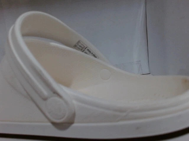 UsedVeryGood_Crocs Unisex Men's and Women's Crocband Clog, White, 7