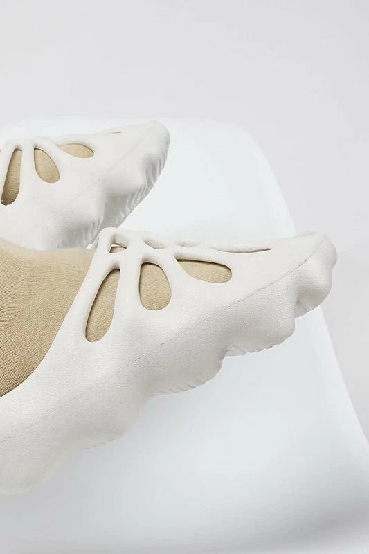 Summer New Men's Women's Sandals Beach Shoes Foam Runner Casual Slipper Hole NEW