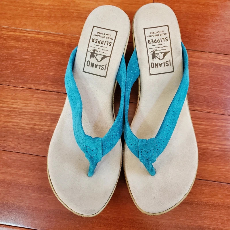 Island Slipper Womens 9 Made in USA Flip Flops Blue Turquoise Suede Oahu Hawaii