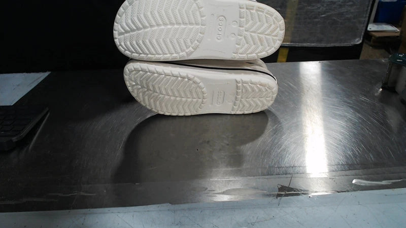 UsedLikeNew_Crocs Unisex-Adult Crocband Clog, White, 9 Women/7 Men_White_Sz9