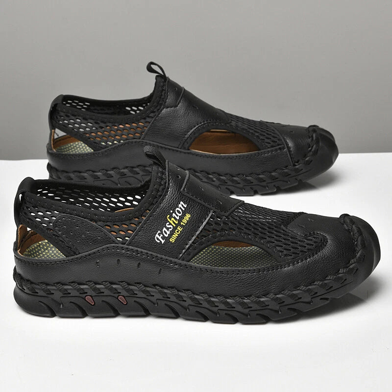 Summer Men Leather Sandals Outdoor Leather Soft Walking Beach Slippers