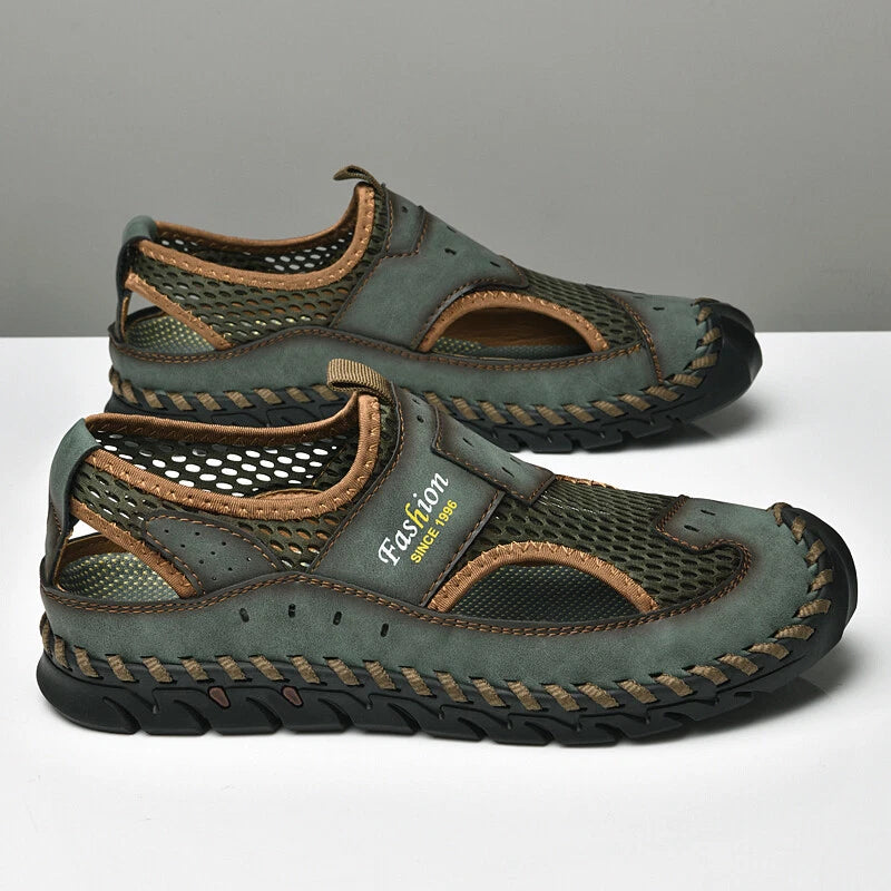 Summer Men Leather Sandals Outdoor Leather Soft Walking Beach Slippers