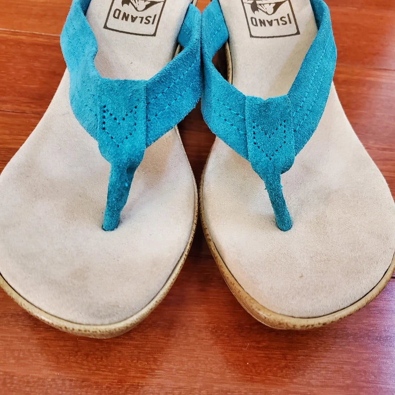Island Slipper Womens 9 Made in USA Flip Flops Blue Turquoise Suede Oahu Hawaii