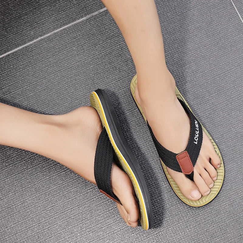 Men's New Flip Flops Super Comfortable and Fashionable Men's Summer Slippers