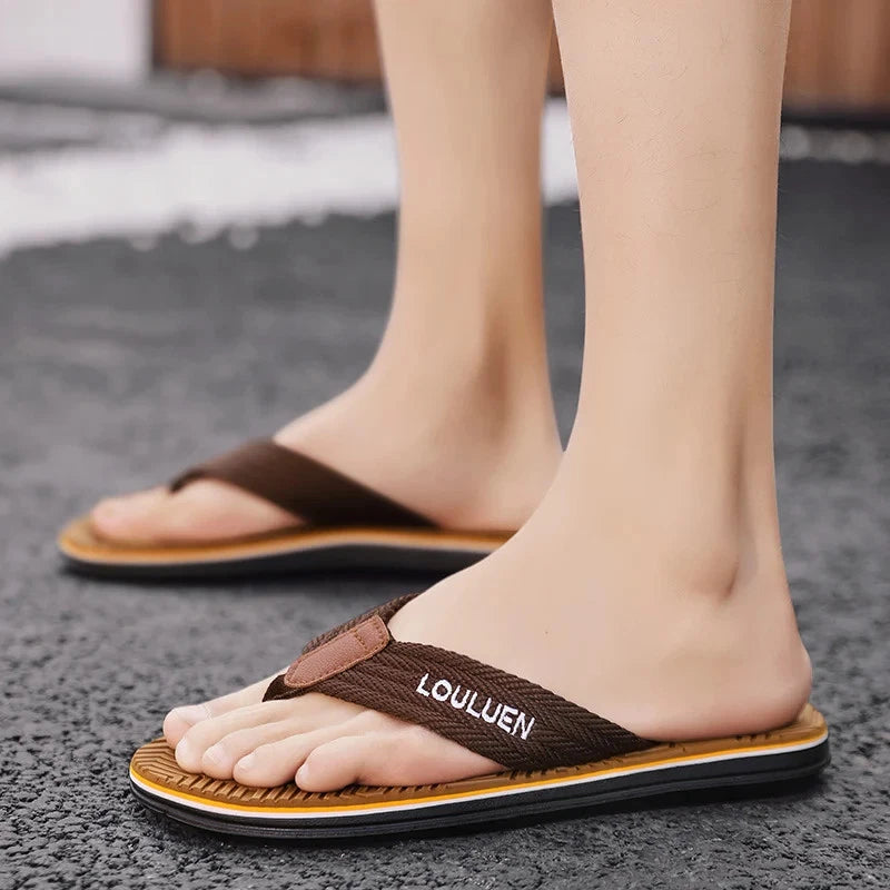 Men's New Flip Flops Super Comfortable and Fashionable Men's Summer Slippers