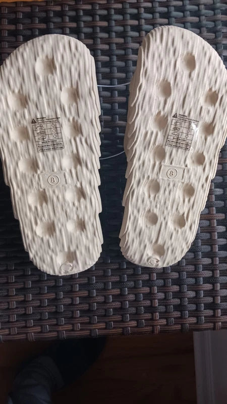 NEW!!  Men's Memory Foam Sandal Flip Flops Select Size 8 Us