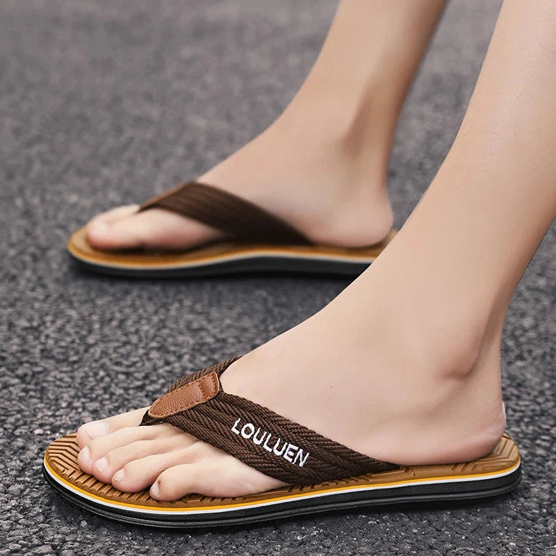 Men's New Flip Flops Super Comfortable and Fashionable Men's Summer Slippers