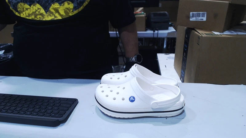 LikeNew_Crocs Unisex Men's and Women's Crocband Clog, White, 7 Women_White_SZ_7